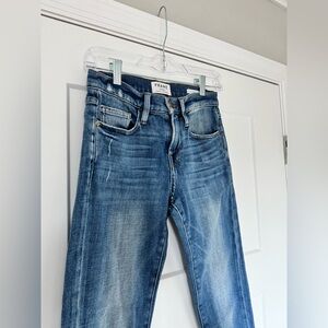 Frame “Le Boy” mid-rise jeans in “Levine” wash, size 25